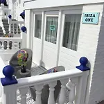 公寓 Little Ibiza *